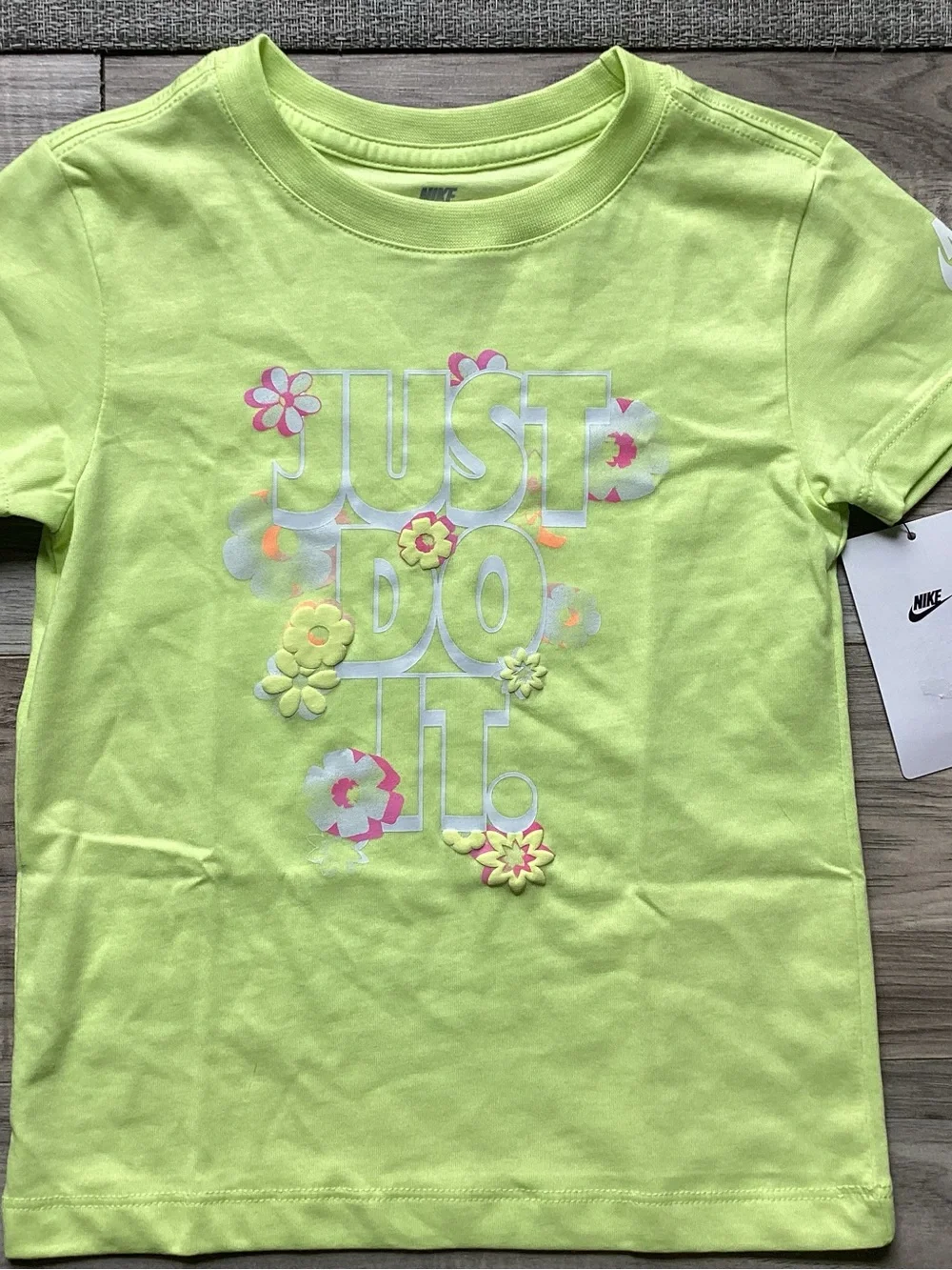 Nike Girls Tee & Shorts outfit size 5(NWT) ~PRICE FIRM, NO OFFERS~ - Picture 3 of 4